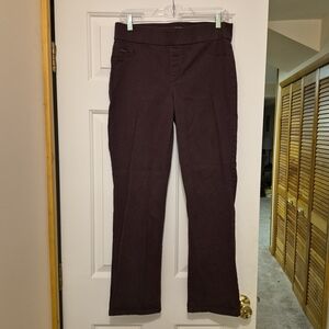 Nine West Heidi Pull-On Straight Leg Jeans Plum Burgundy Size 8 Stretch
